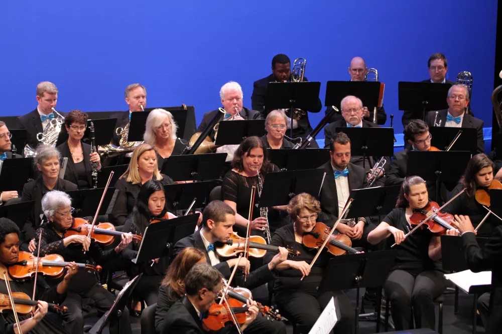 Image of LMSO on stage at HT@MTC. 